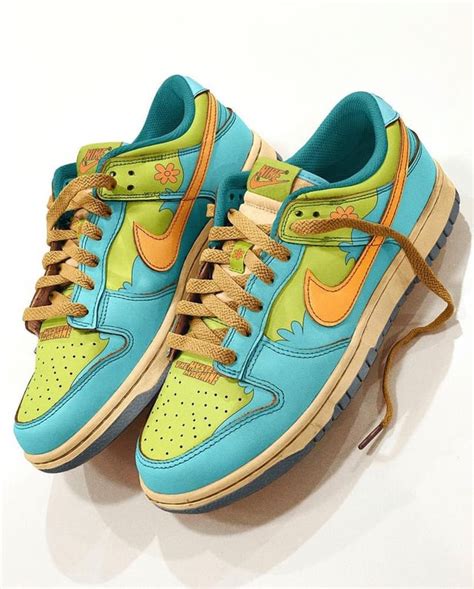 scooby doo mystery machine dunks